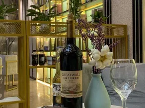 Huanglin Business Hotel - Image 5