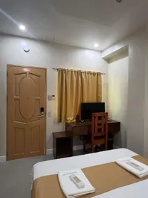 Filipinas Hostel - Image 3