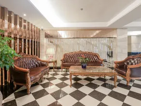 CP Peninsula Hotel - Image 3