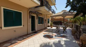 Amfitrion Apartments - Image 5