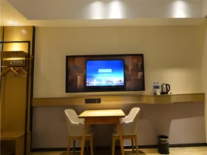 City Comfort Inn Wuhan Optics Valley OuYada Yangjiawan Metro Station - Image 5
