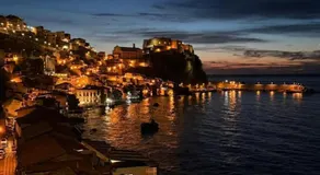 CALABRIA COLLINA DI SCILLA CASALE OSTELLO1800 SELF SERVICE GIARDINO STANZE E APPARTAMENTI PER FAMIGLIE COPPIE E SINGLE Melia Pzza S Gaetano 16 - Image 2