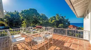 Magnificent 5-Bedroom Estate Villa, Sleeps 12 - Image 5