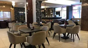 Golden Inn Hotel - Image 3