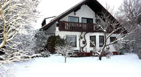 Feldrandlage - Privatzimmer mit Balkon und eigenem Parkplatz - Image 2