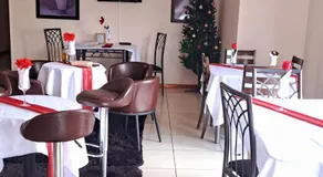 Comfort Palace Guesthouse - Image 2