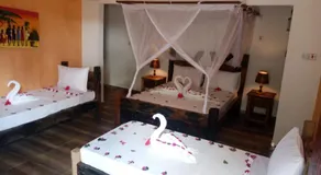 Villa Kumi - Image 2