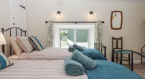 Aunty Junes Cottage - Image 2