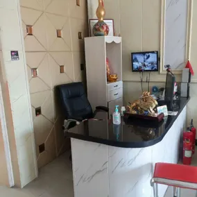 Youth Hotel - Image 5