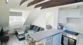 Clyde Court Apartments, Aldershot - Image 5