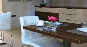 10 Bed And Breakfast - Image 3