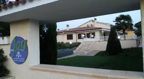 B&B Joy - Image 3