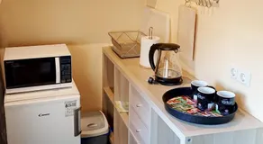 Riga City Center Quiet Apartment with Free Private Parking - Image 4
