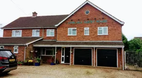 Lynn Hill Guest House - Image 4
