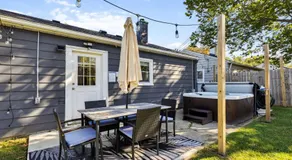 2BR with Private Hot Tub - Image 5