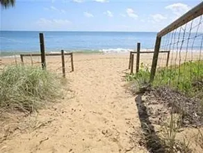 Bayshores Holiday Apartments - Image 4