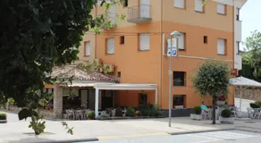 Hostal Montserrat - Image 4