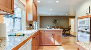 3 Mt Baker Lodge Style Home - Image 3