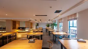 Deepness Hotel - Image 2