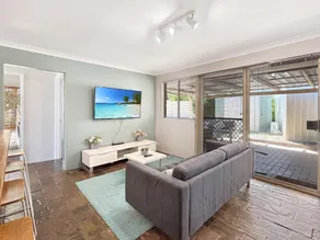 Comfortable 3-Bed Home in Marangaroo - Image 2