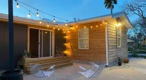 3BR XL BATH 5 min to Downtown Large Gated Parking - Image 2