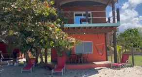 Buho's Villas 2BEDS Hawaii Resturante y Bar - Image 3