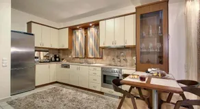 COUNTRY PLACE Apartment with Mountain View - Image 3