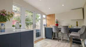 Alexandra Retreat - Image 4