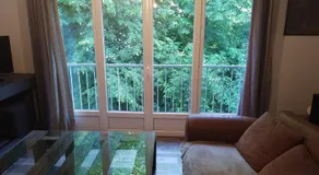 Appartement dans copropriété arborée - Image 3