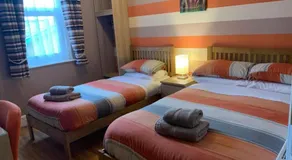 Central Hotel - Image 2