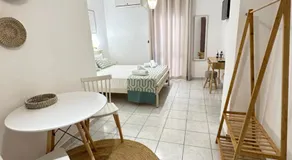 Argiro's apartment at Agia Galini - Image 2
