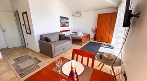 Qumi Apartments - Image 5