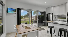 Secret Sanctuary On Seagrass Luxury Coastal Retreat in Jervis Bay - Image 3