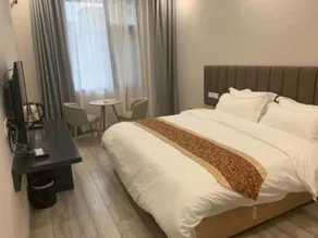 Chunxi Holiday Hotel - Image 5