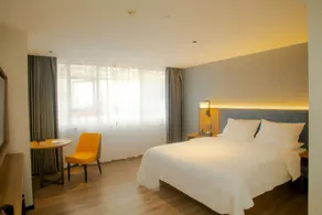 Yeste Hotel - Image 2