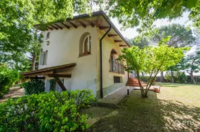 PoloTuristicoUmbria Villa in Campagna con Piscina - Image 5