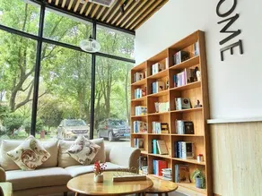 Youmi Hotel - Image 3