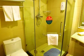 GreenTree Inn Guiyang Shifu Court Street Business Hotel - Image 3