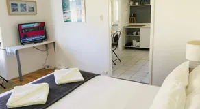 Ocean Studio along Shelly Beach - Image 2