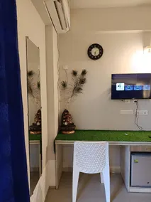 Ac Luxury Room In Vrindavan - Image 4