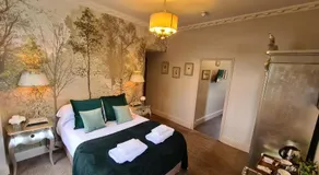 The Gateway Hotel - Image 2