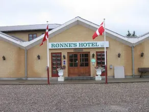 Rønne's Hotel & Restaurant - Image 1