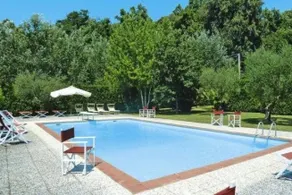 ALTIDO Stunning 5-bed Villa with Garden and Pool - Image 3
