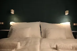 Luxury hideaway in the city center, AC, Netflix - Image 5