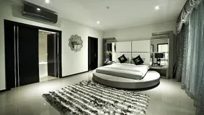 NEW HOTEL NAMPULA - Image 3