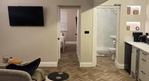 Entire Flat in Lichfield City Centre - Image 2