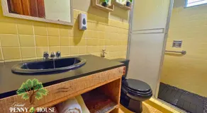 Penny House Hostal - Image 2