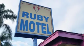 RUBY MOTEL - Image 4