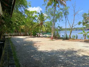Global Backwater Resort - Image 3