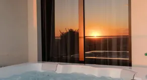Boutique Hill Hotel - Image 3